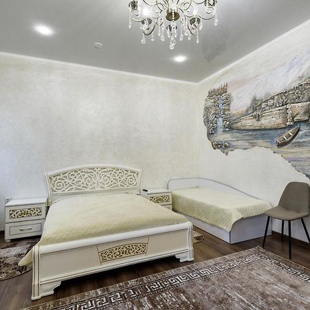 Апартаменти В Старому Місті Sweet House Camenița Exterior foto